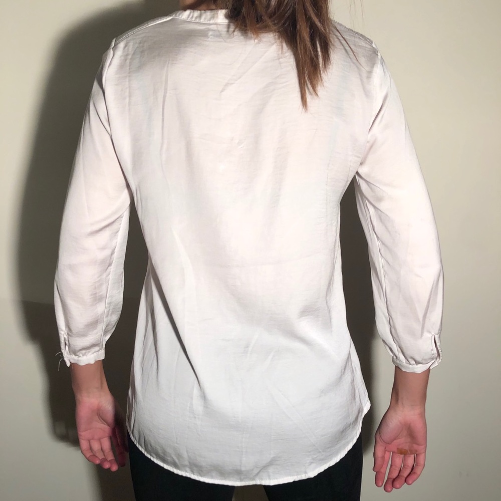 Off-white blouse - Picture 3 of 5